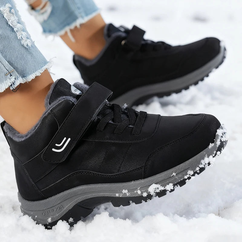 Winter Fashion Casual Outdoor Sneaker Soft Sole Anti Slip Warm Winter Snow Boots Cold Resistant Wear-Resistant Couple style